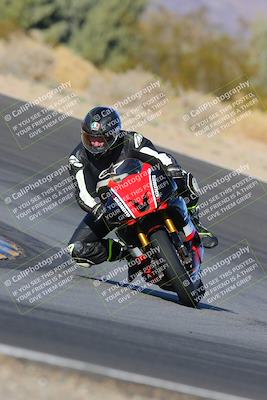 media/Dec-18-2022-SoCal Trackdays (Sun) [[8099a50955]]/Turn 10 (140pm)/